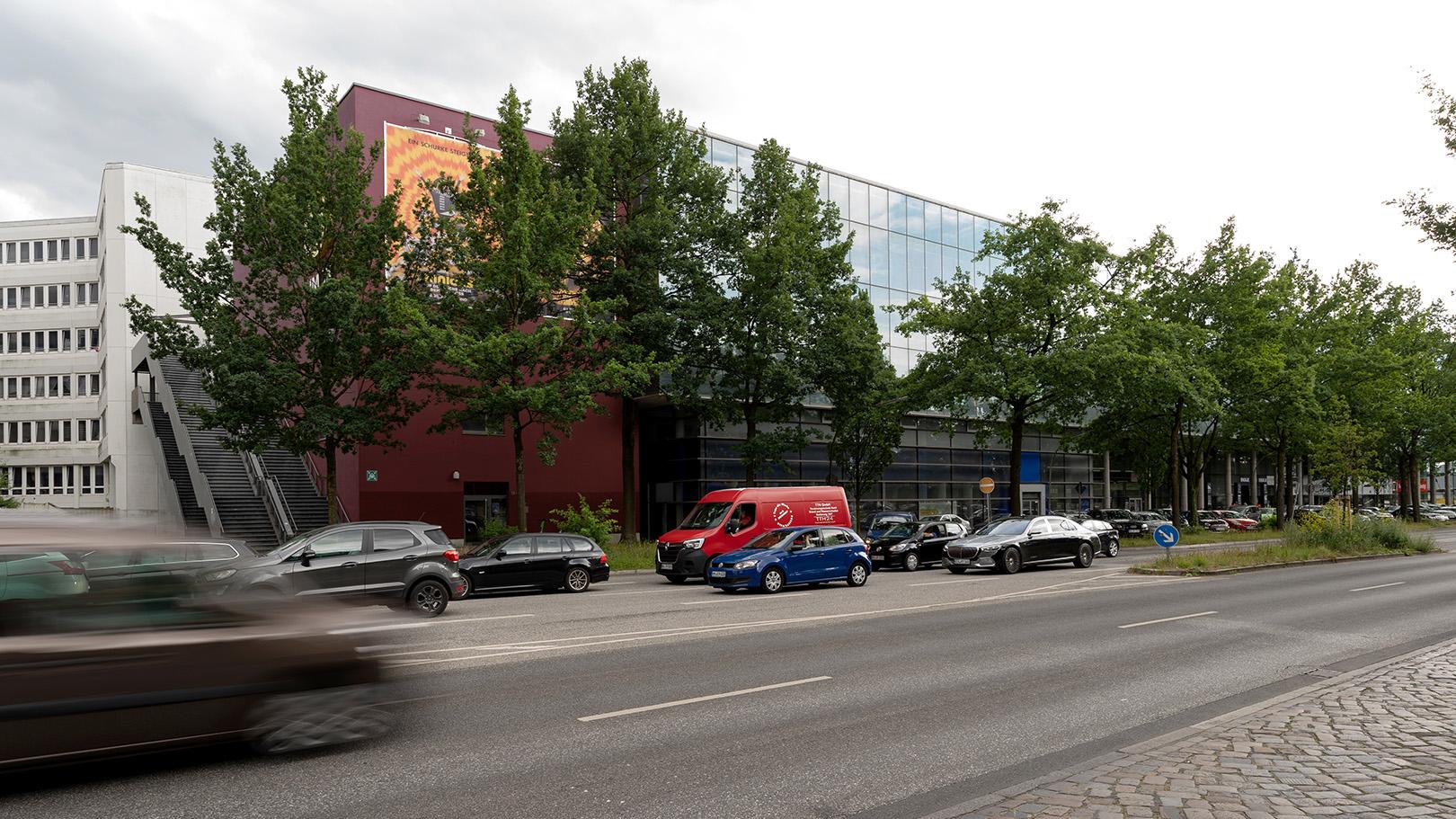 UCI Wandsbek, Friedrich-Ebert-Damm in Hamburg