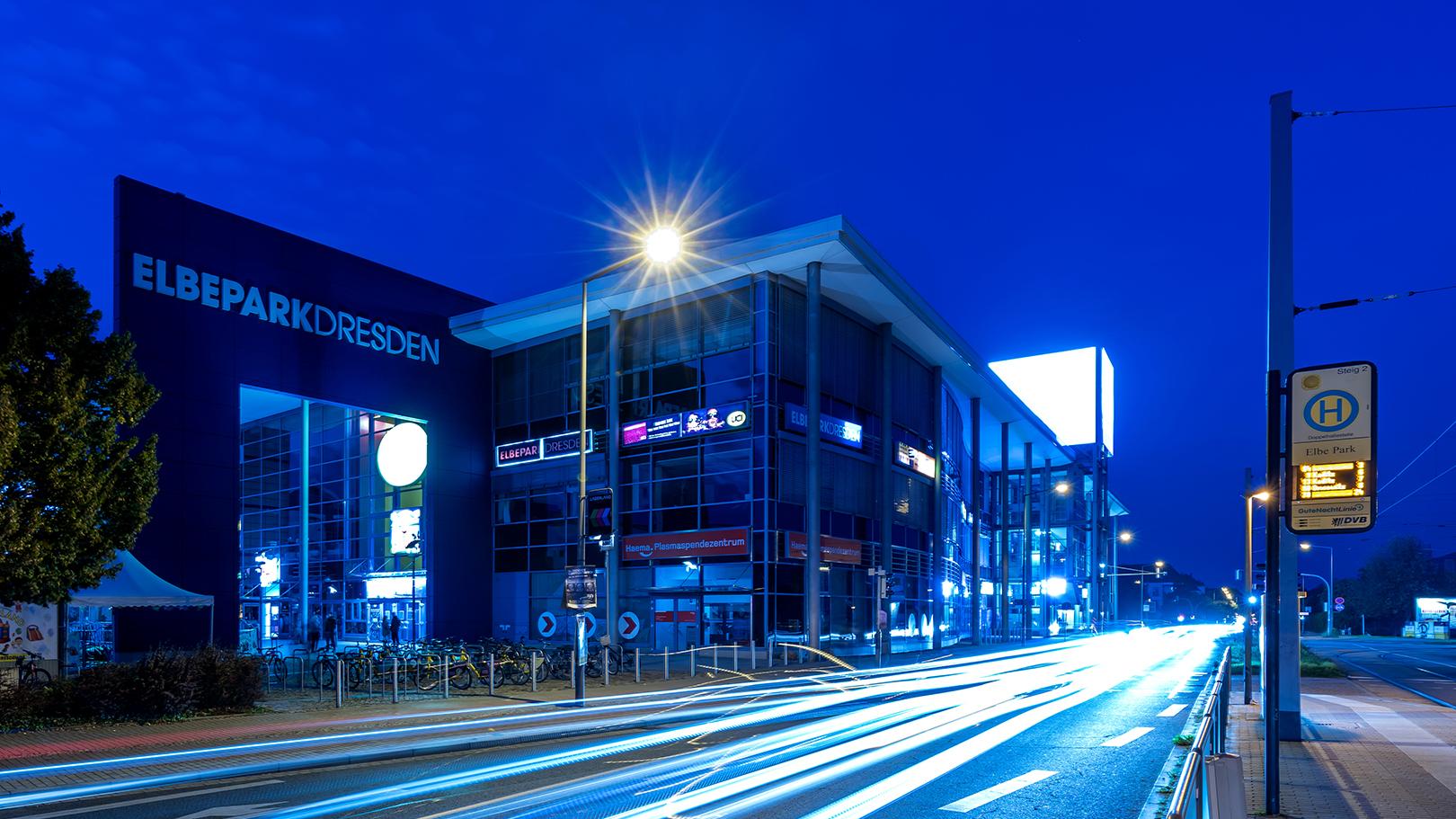 UCI Elbe Park (Dresden), Lommatzscher Straße in Dresden