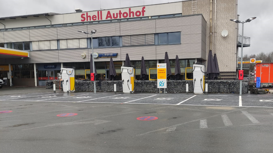 Shell Recharge Charging Station, Osnabrücker Straße in Bünde