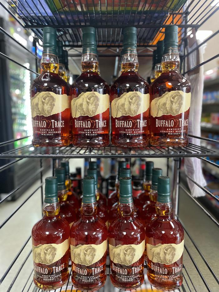 PAUL'S PANTRY LIQUOR - Three Rivers, MI