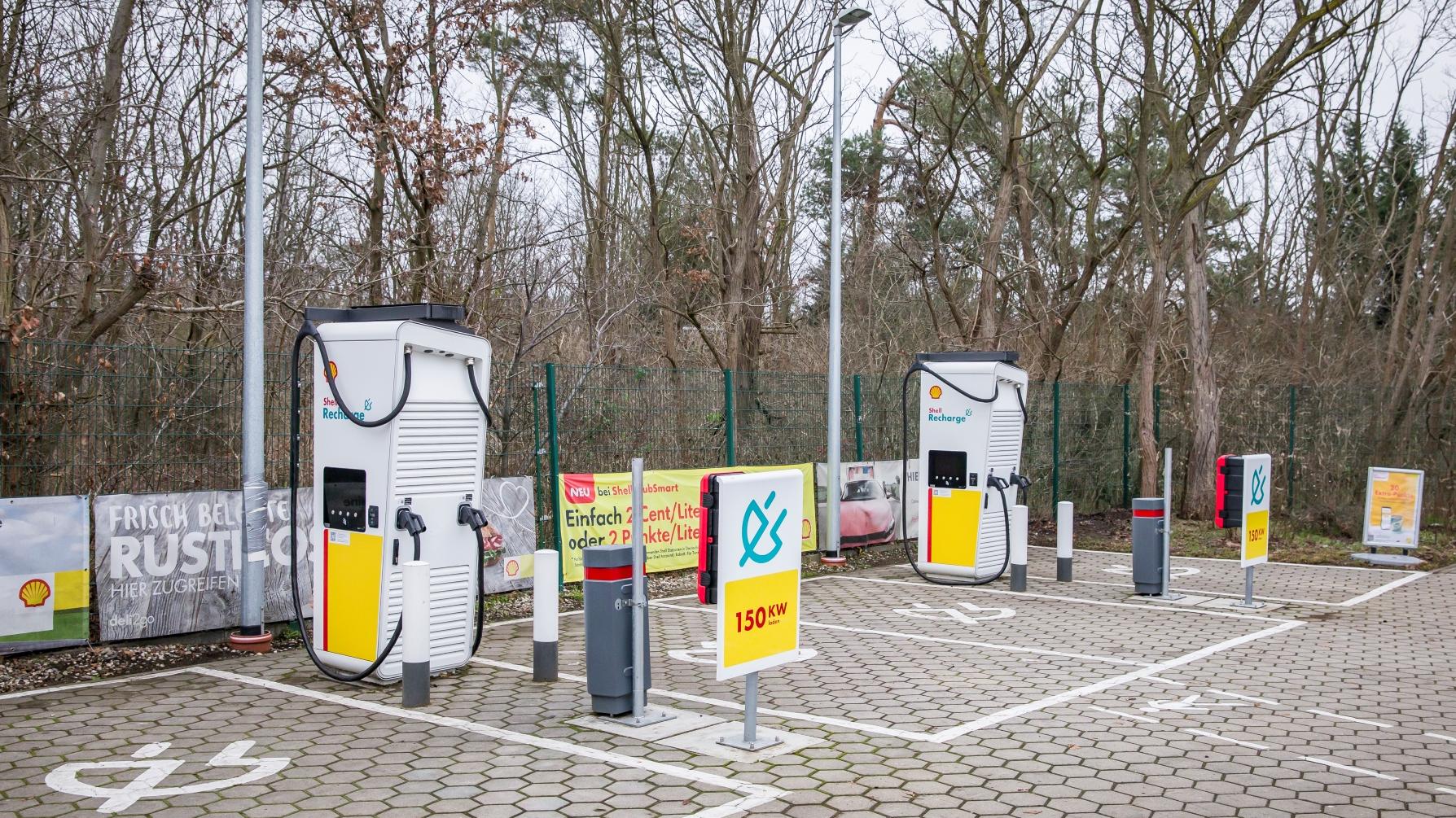 Shell Recharge Charging Station, Schipkauer Straße in Schwarzheide