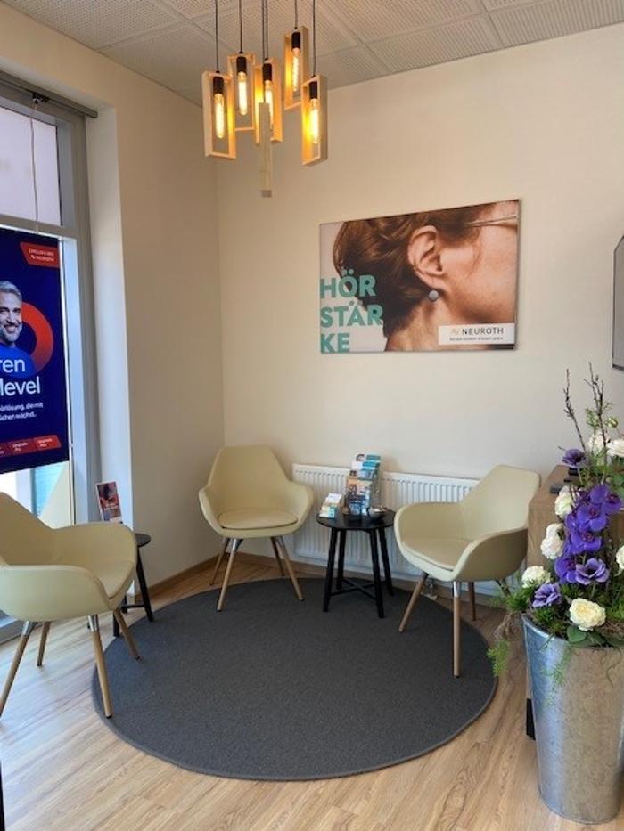 Neuroth - Hörgeräte und Gehörschutz, Linzer Straße in Marchtrenk