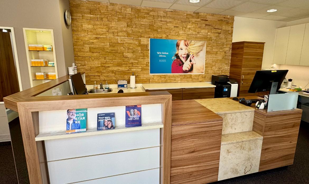 Neuroth - Hörgeräte und Gehörschutz, Johann-Evangelist-Habert-Straße in Gmunden