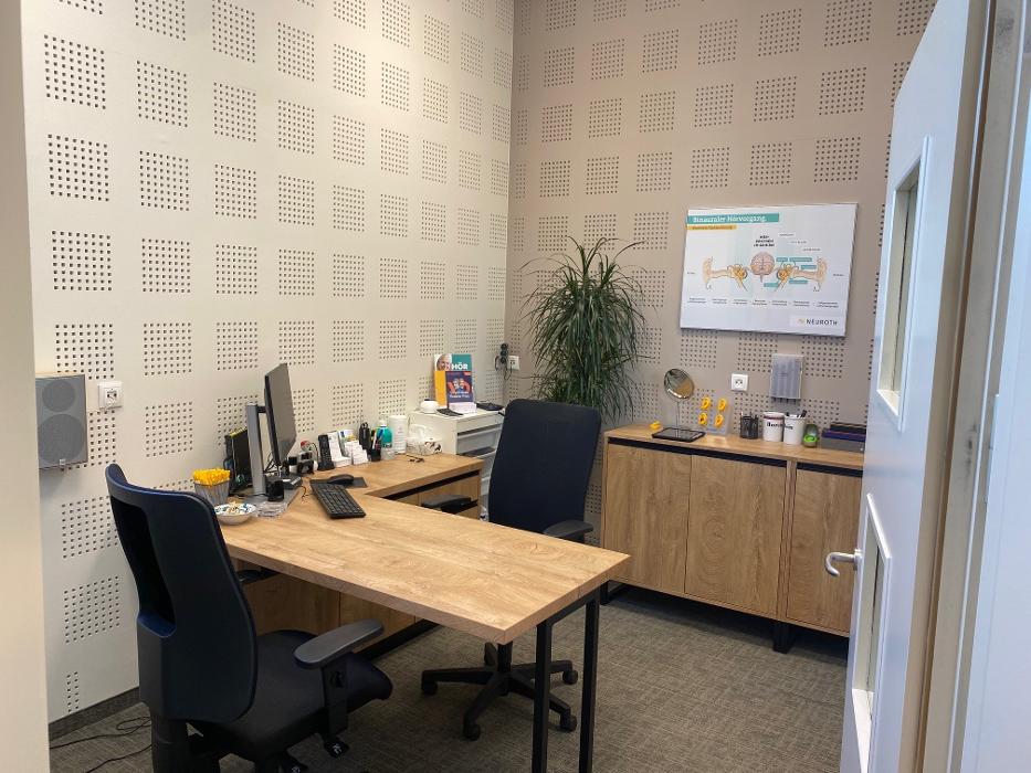 Neuroth - Hörgeräte und Gehörschutz, Robert Kunz-Straße in Vöcklabruck