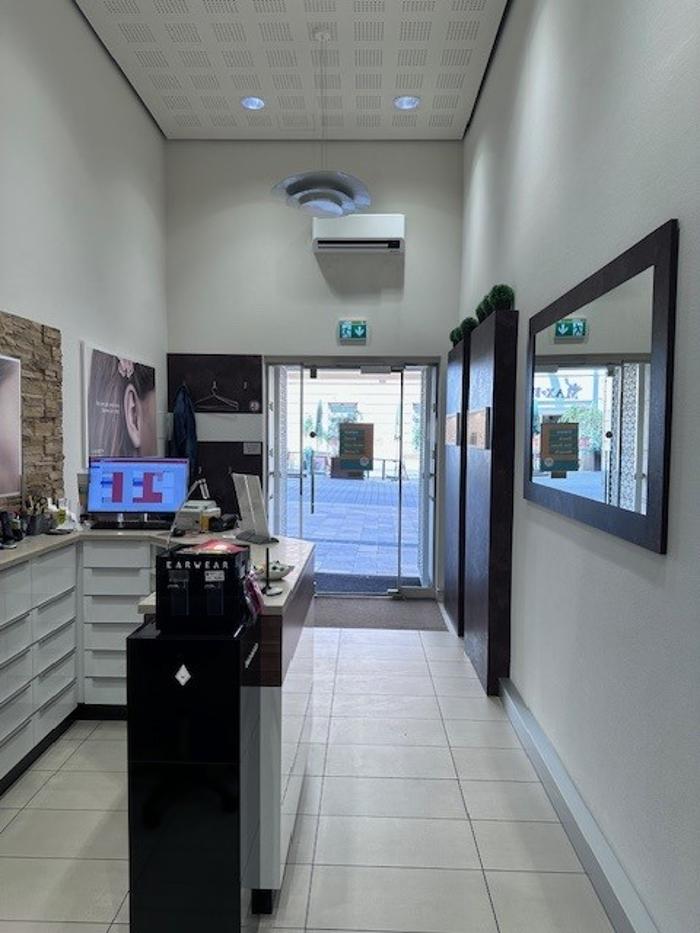 Neuroth - Hörgeräte und Gehörschutz, Mariahilfer Straße in Wien