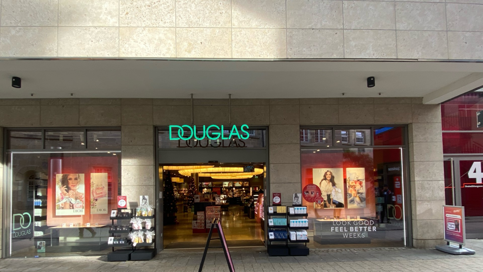 Douglas Schwäbisch Hall Kocher-Quartier, Dietrich-Bonhoeffer-Platz in Schwäbisch Hall