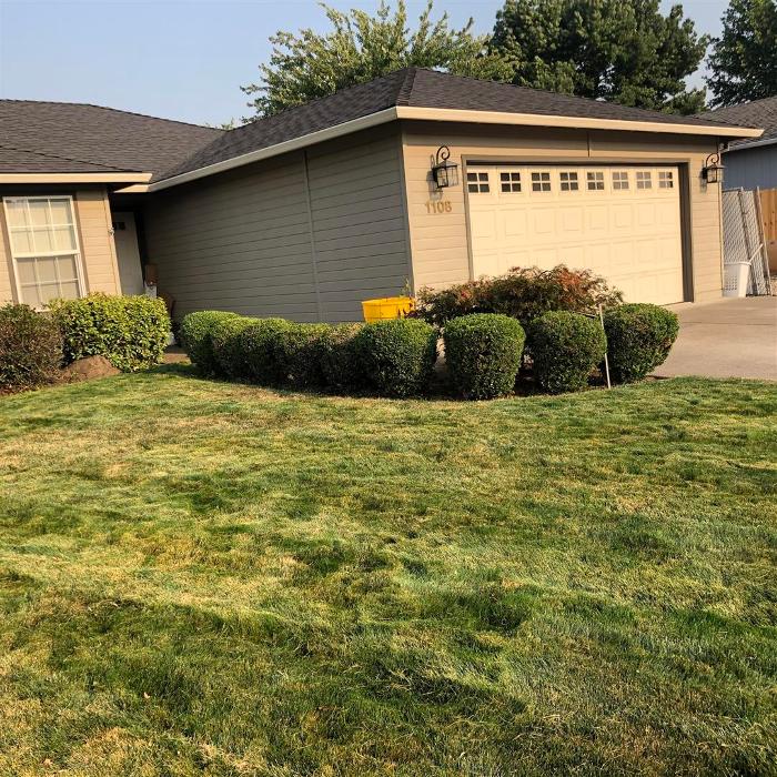 Azteca Lawn Care, LLC - Medford, OR
