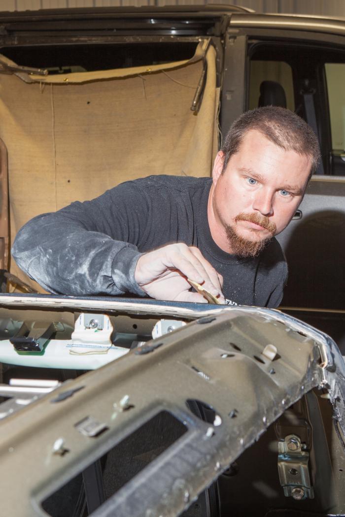 Lennox Auto Body Repair Image