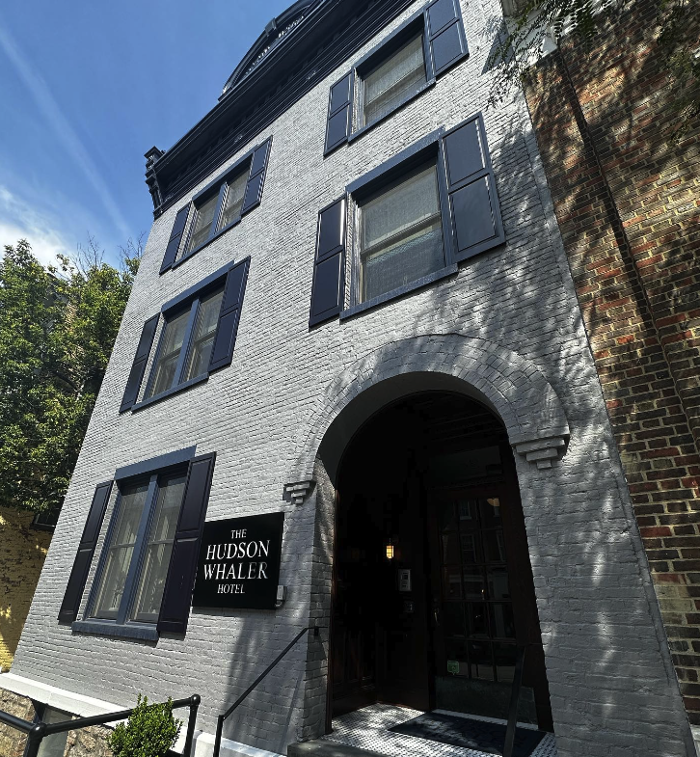 L.A. Painting - Hudson, NY