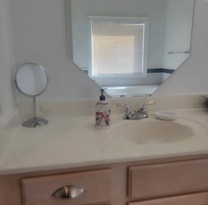 Only One Touch LLC - Manchester, GA