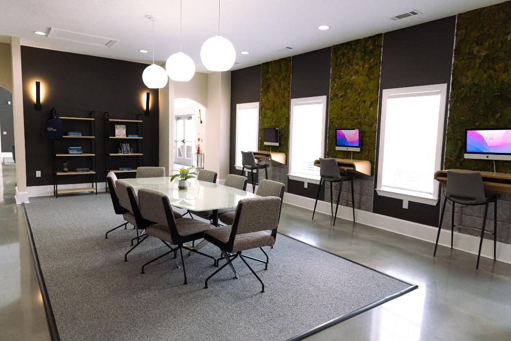 The Dutton Luxury Apartments - Murfreesboro, TN