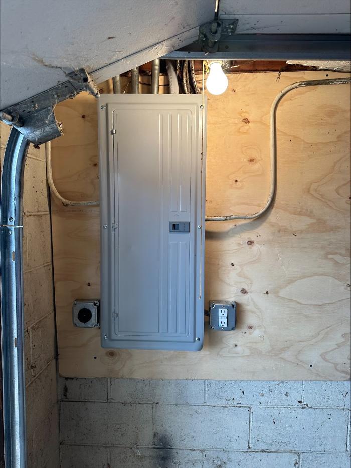 Ark Electrical Services LLC - Waukee, IA