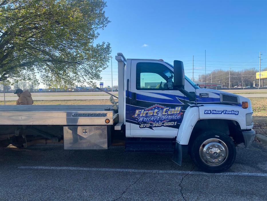 First Call Wrecker Service LLC - Brookland, AR