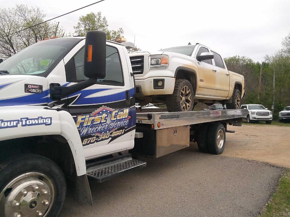 First Call Wrecker Service LLC - Brookland, AR
