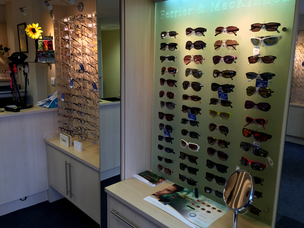 Ferrier & MacKinnon Optometrists Cowdenbeath 01383 510507