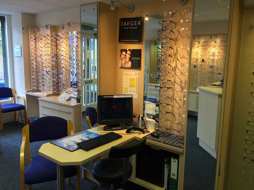 Ferrier & MacKinnon Optometrists Cowdenbeath 01383 510507