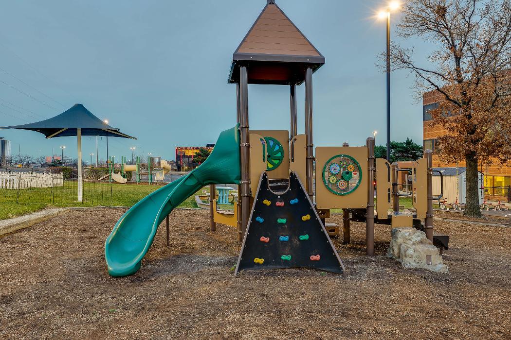 Bright Horizons at Oak Brook - Oak Brook, IL