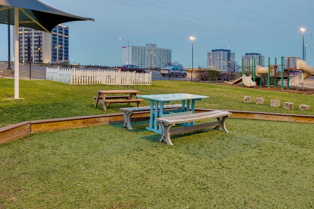 Bright Horizons at Oak Brook - Oak Brook, IL