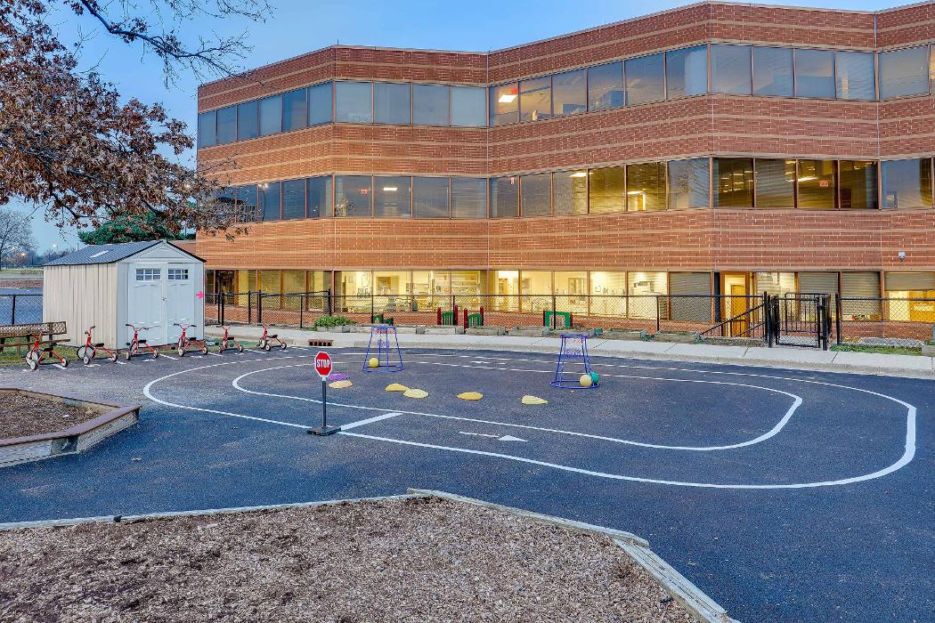 Bright Horizons at Oak Brook - Oak Brook, IL