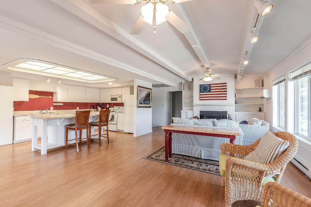 Sibley Poland of Red 1 Realty Mount Vernon - Mount Vernon, OH