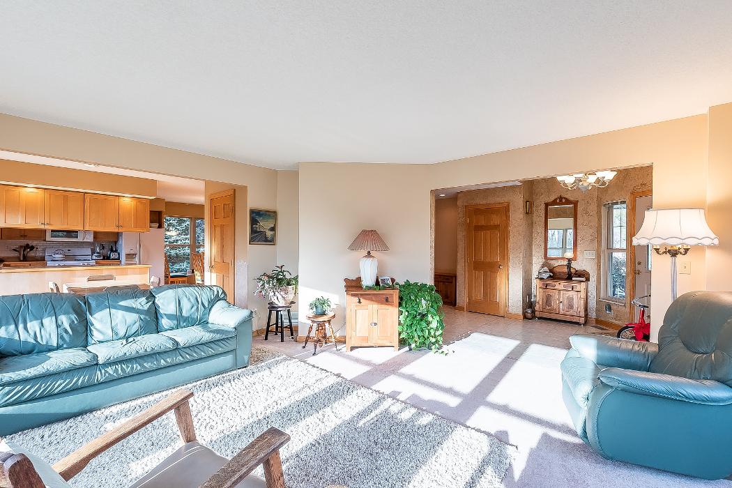 Sibley Poland of Red 1 Realty Mount Vernon - Mount Vernon, OH