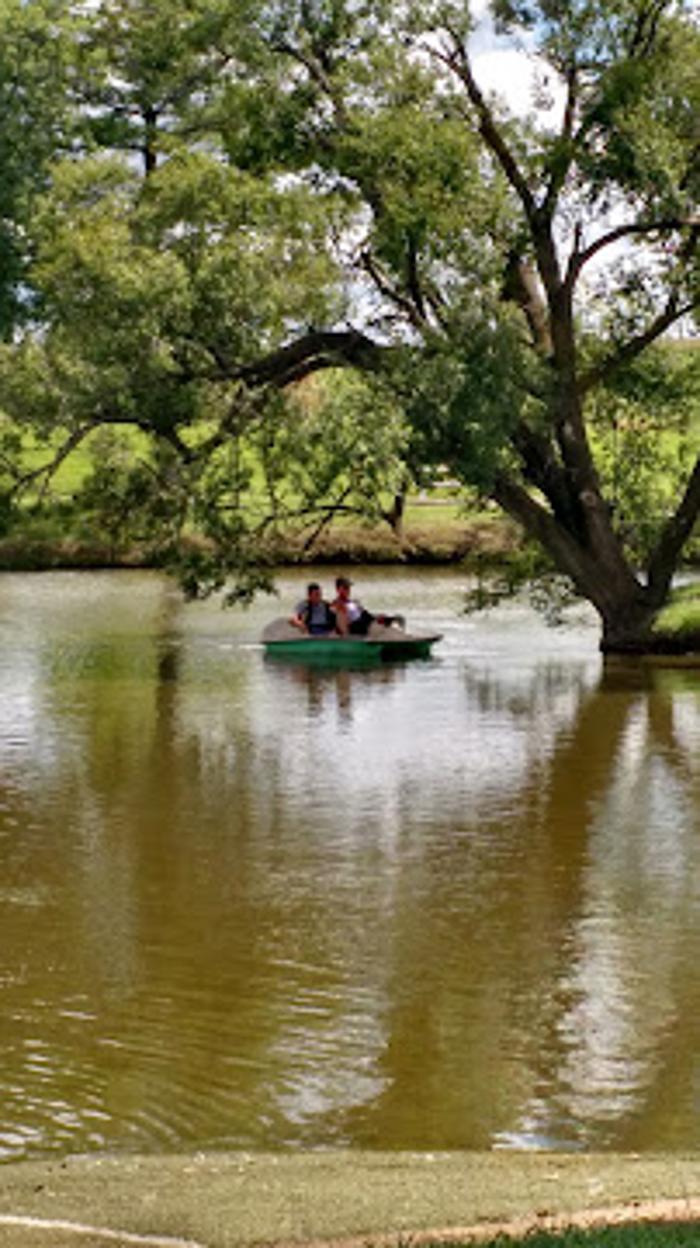 Catfish Place Restaurant - Arbela, MO
