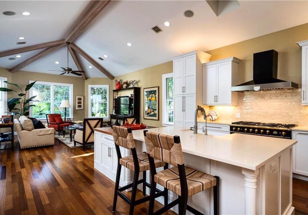 Alex MacWilliam Real Estate - Vero Beach, FL