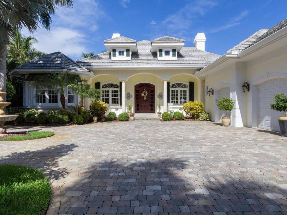 Alex MacWilliam Real Estate - Vero Beach, FL