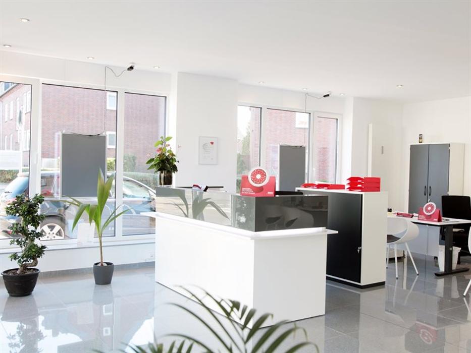 ERGO Versicherung Oberhausen - Stanislaw Parfimczyk, Postweg in Oberhausen