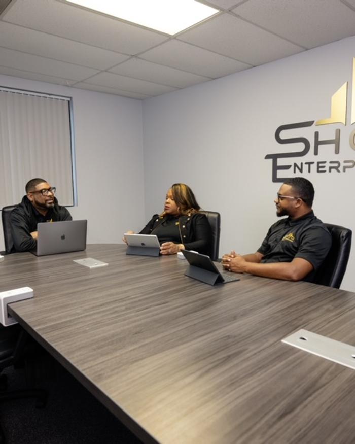 VM TAX & FINANCIAL SERVICES LLC Image