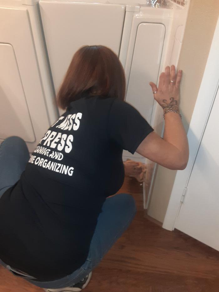 Hot Mess Express Cleaning - Fort Mohave, AZ