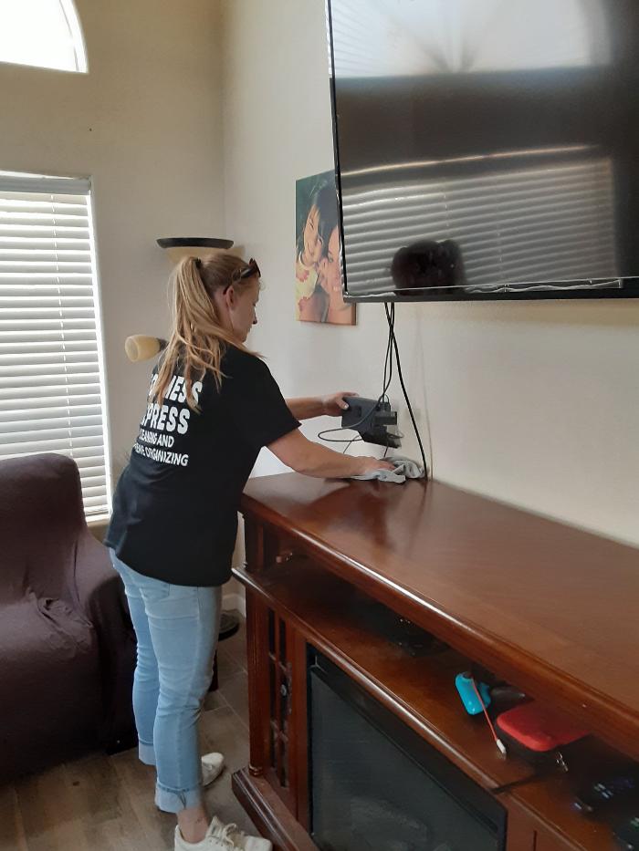 Hot Mess Express Cleaning - Fort Mohave, AZ