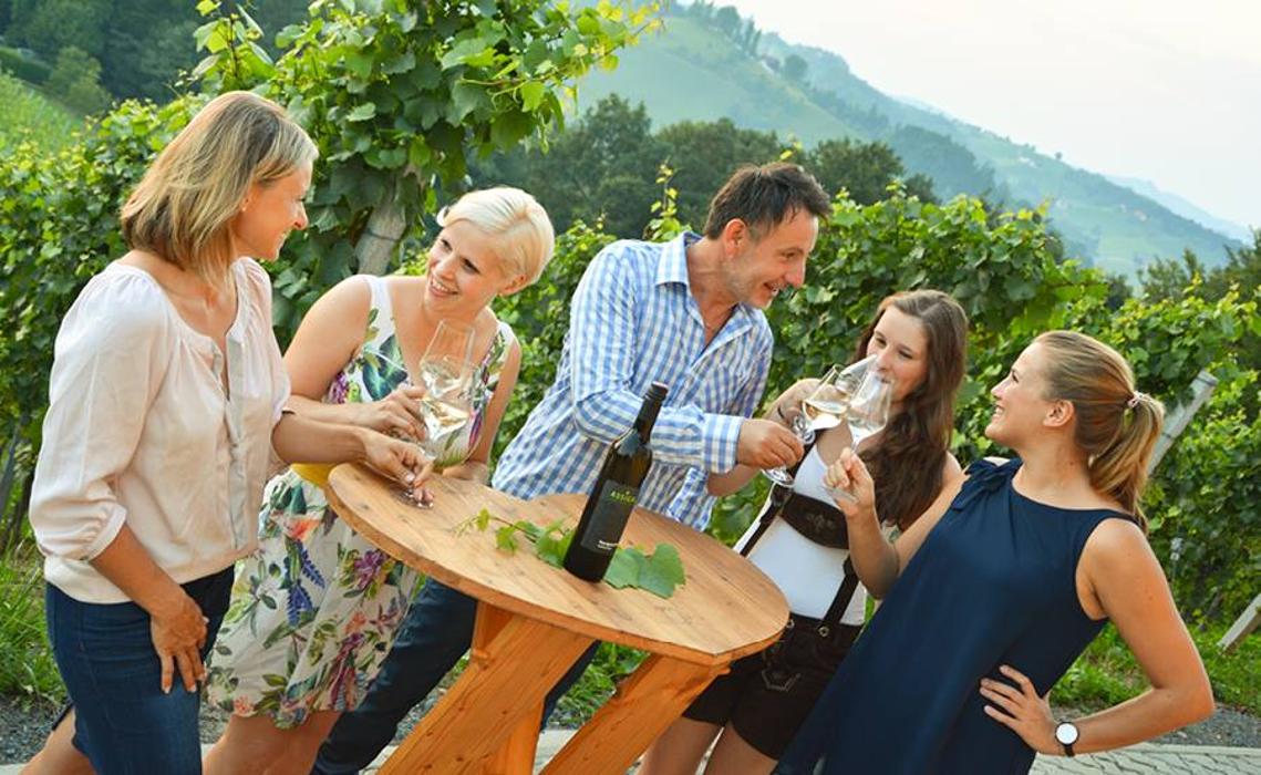 Weingut und Rebschule Assigal, Sernau in Sernau