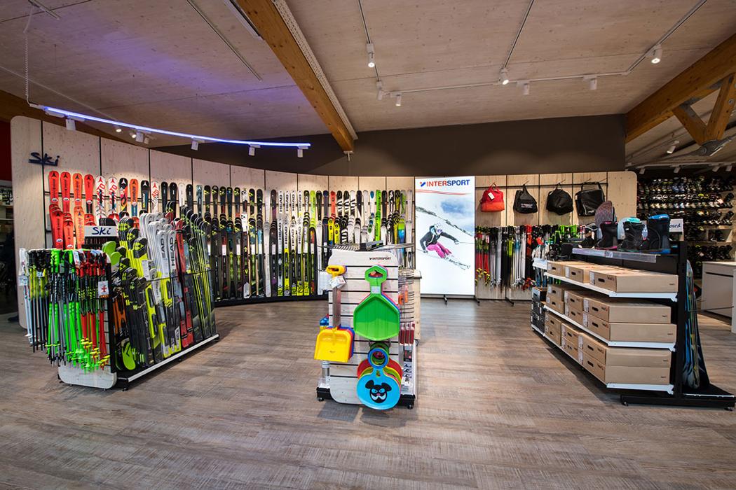 INTERSPORT Pintar, Bundesstraße in Murau