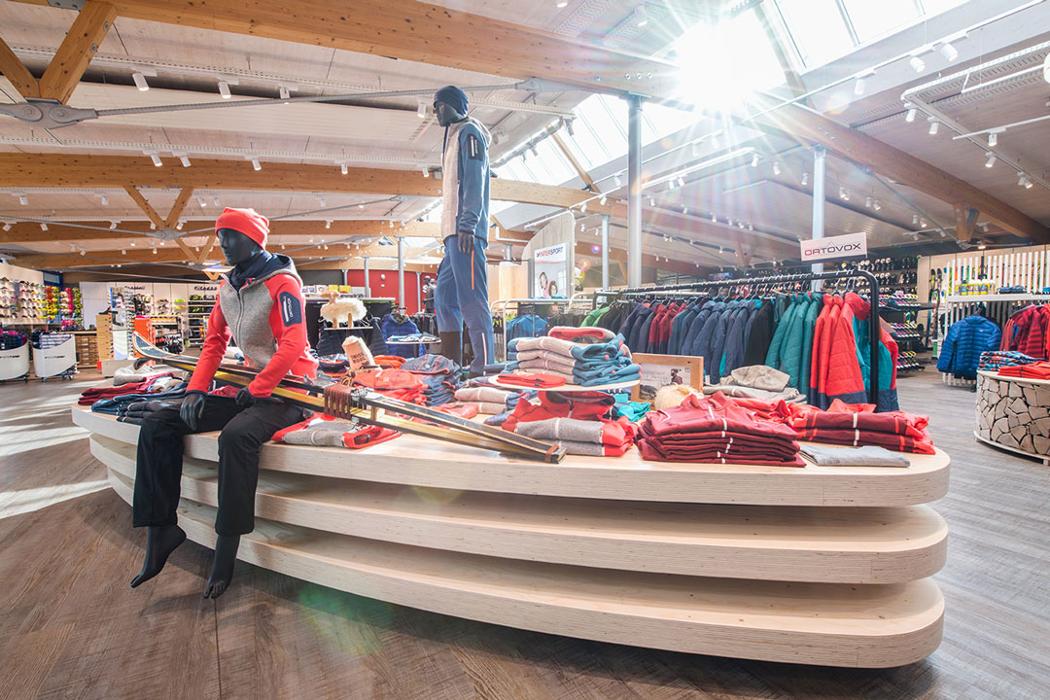 INTERSPORT Pintar, Bundesstraße in Murau