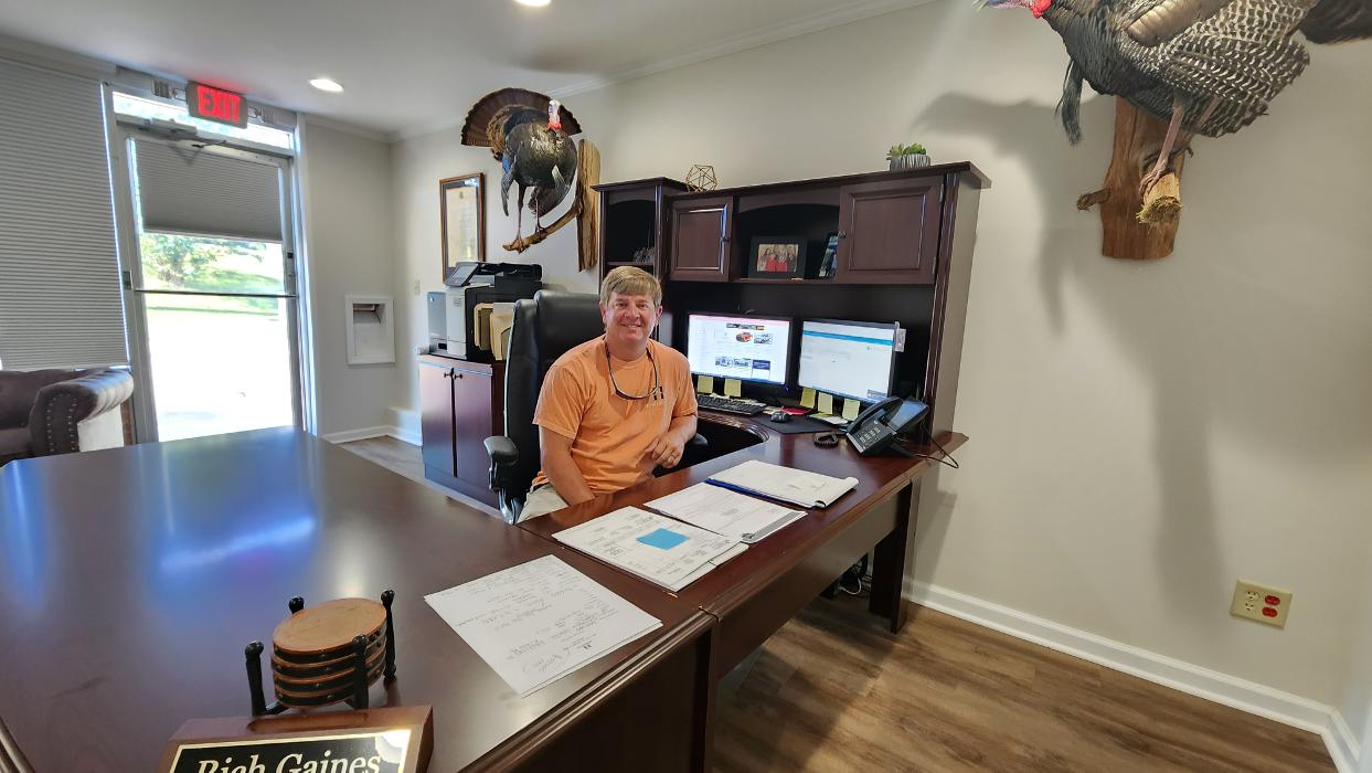 Homesouth Roofing Logo