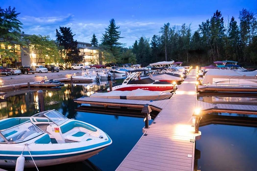 Marina Cay Resort - Bigfork, MT