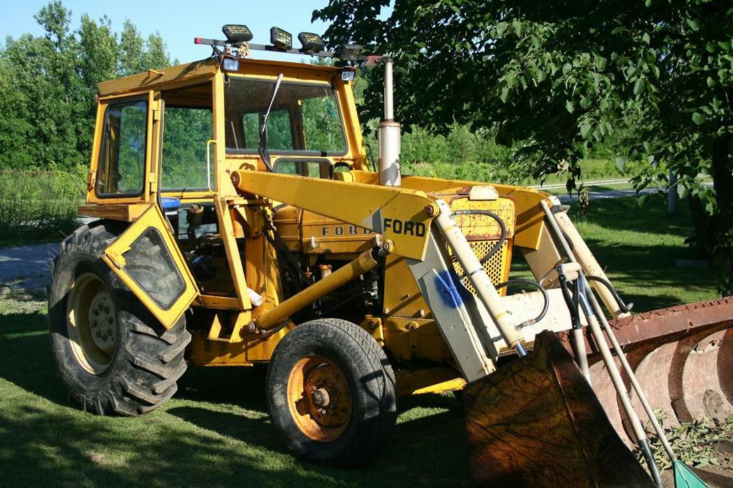 JAMES HARRIS BACKHOE - Perris, CA