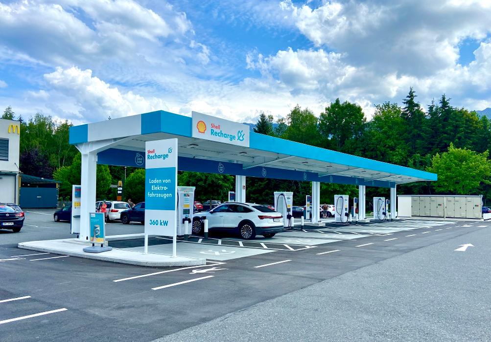 Shell Recharge Charging Station, Zollstraße in Walserberg