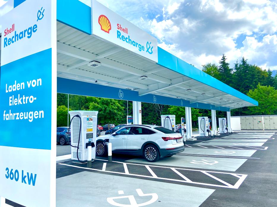 Shell Recharge Charging Station, Zollstraße in Walserberg