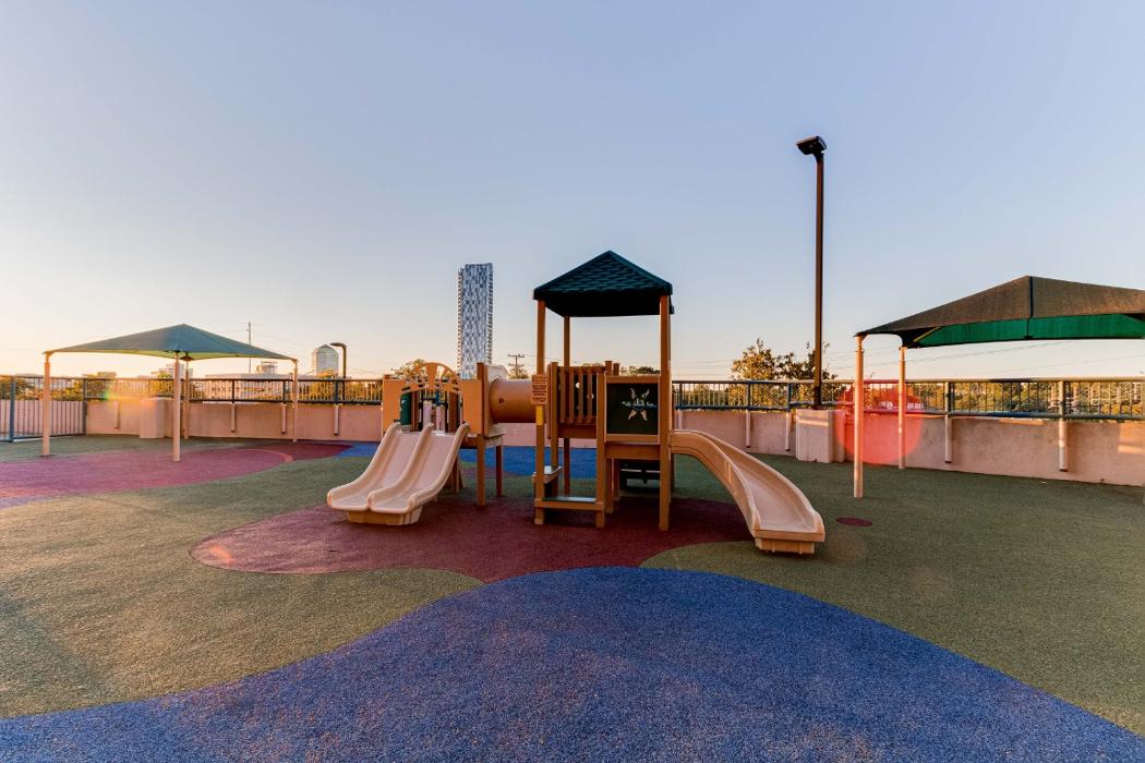 Bright Horizons Early Education and Back-Up Center at Tysons Corner - Mc Lean, VA