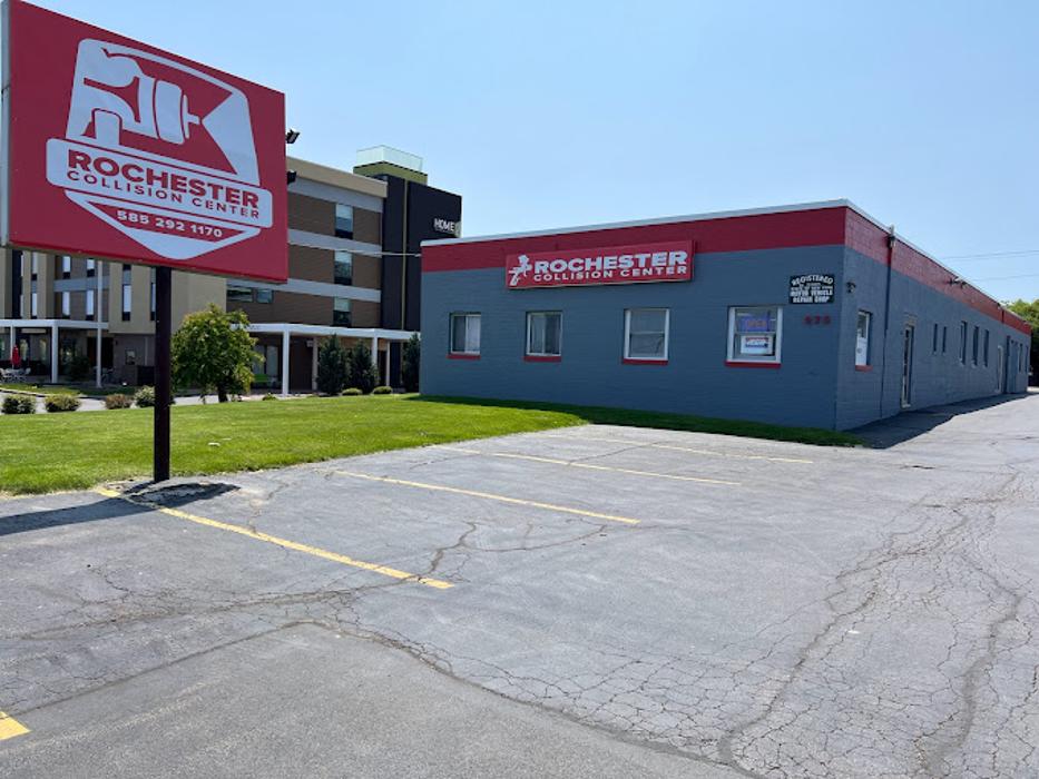 Rochester Collision Center Logo