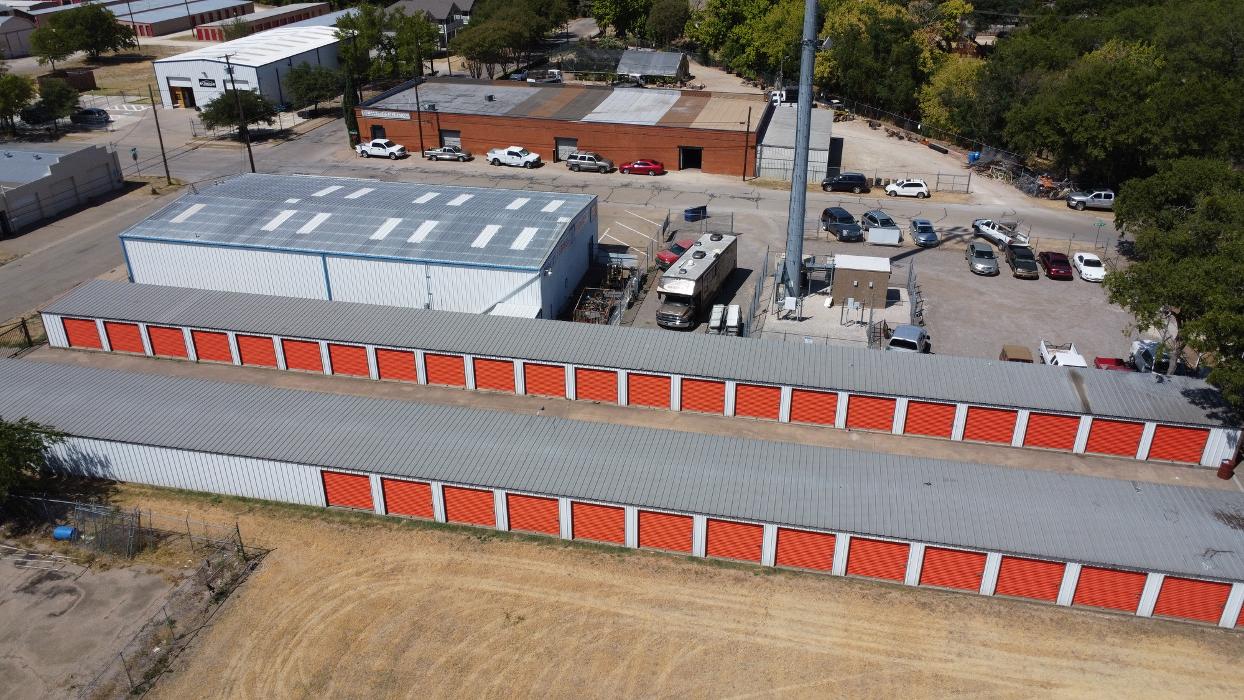 Smith Street Storage - Cleburne, TX