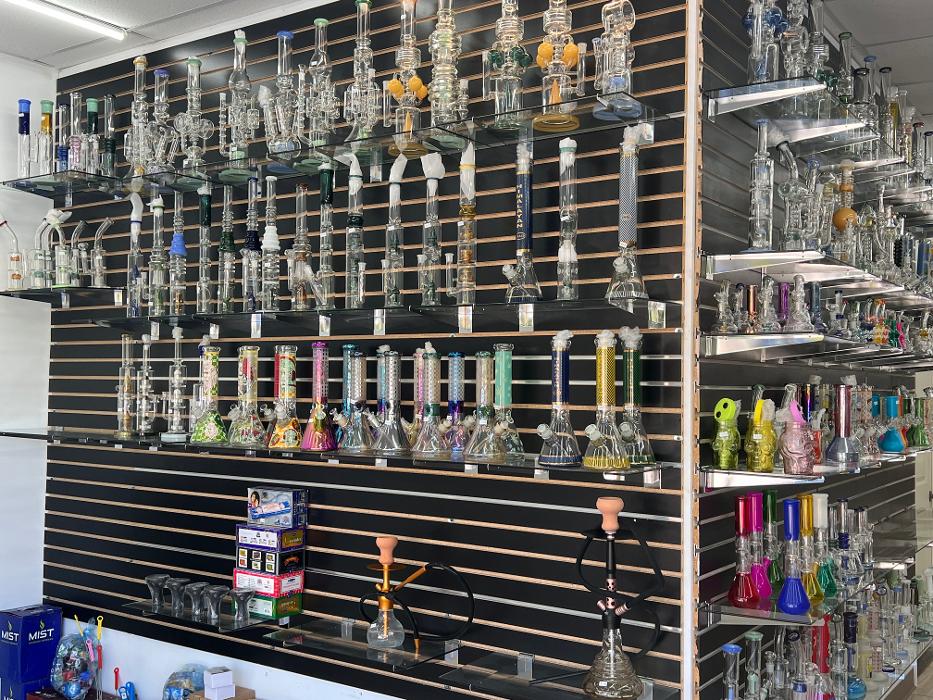 MELLOW LIFE SMOKE SHOP - Port Orange, FL