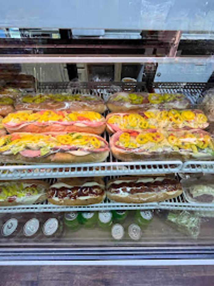 R Bro's Party Store - Roseville, MI