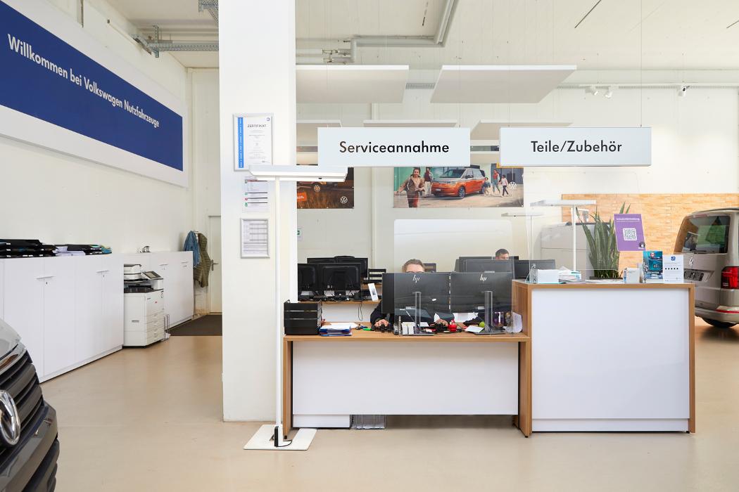 AMAG Schlieren, Lättenstrasse in Schlieren