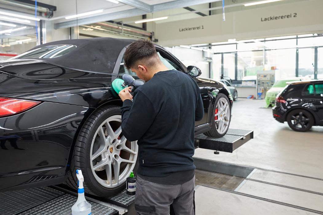 AMAG Carrosserie Center Wettswil, Leimattenstrasse in Wettswil am Albis