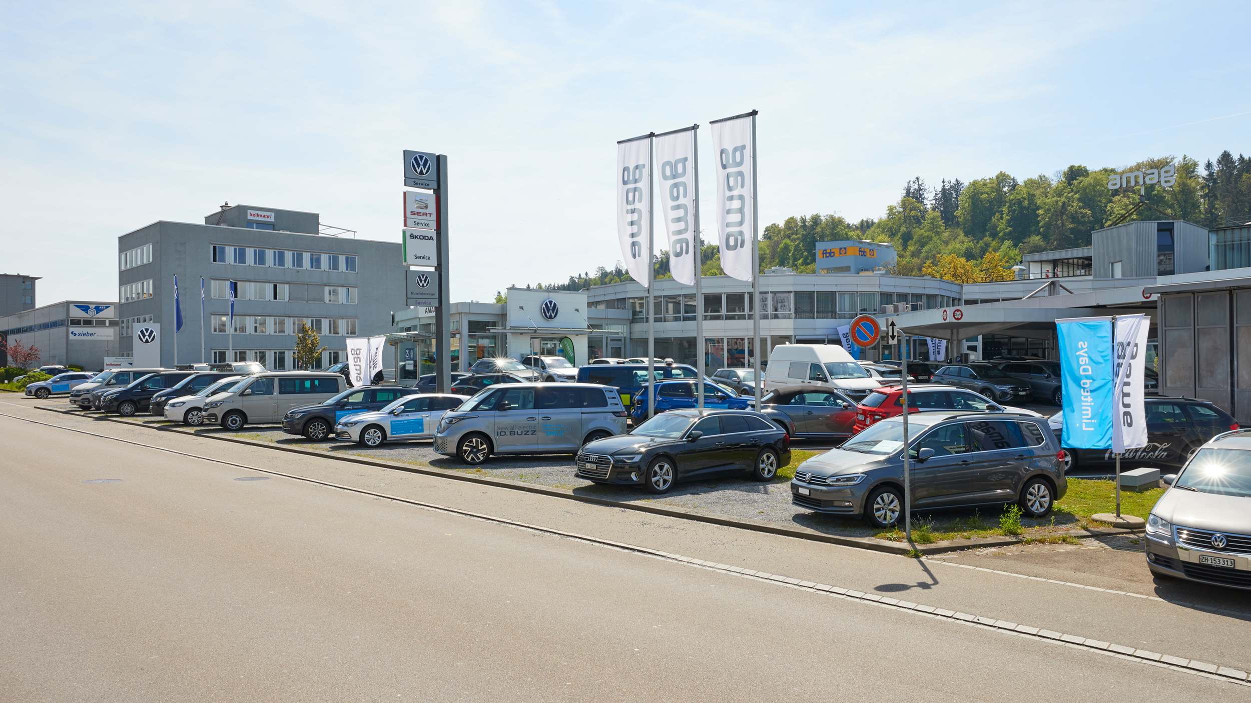 AMAG Kloten, Steinackerstrasse in Kloten