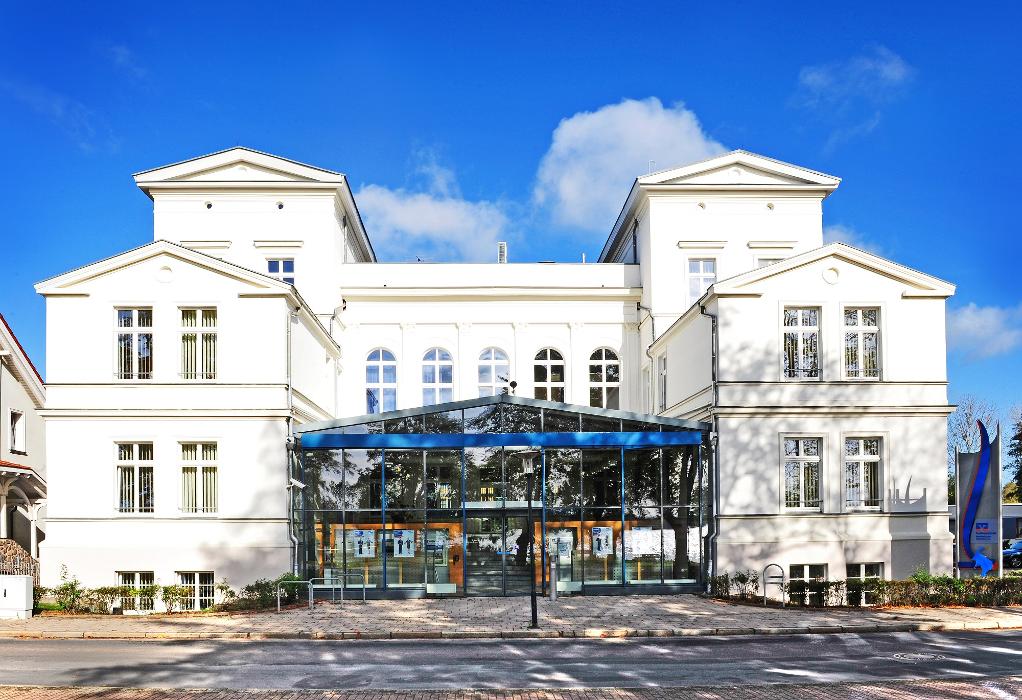 Raiffeisenbank Mecklenburger Seenplatte eG, Hauptfiliale Waren (Müritz), Kietzstraße in Waren (Müritz)