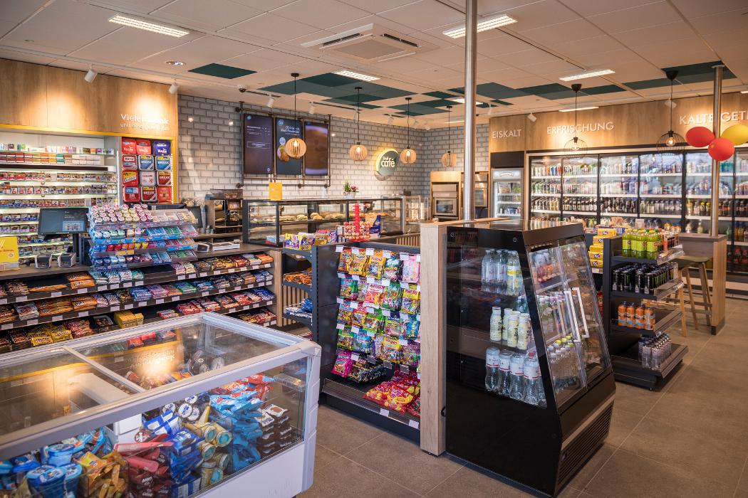 Shell Recharge Charging Station, Trift in Sylt